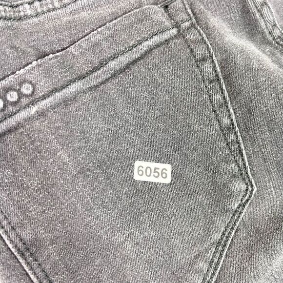 Blank NYC The Bond Skinny Jeans Womens 27 Black Wash Mid Rise Raw Hem Cuffs New - Picture 10 of 11